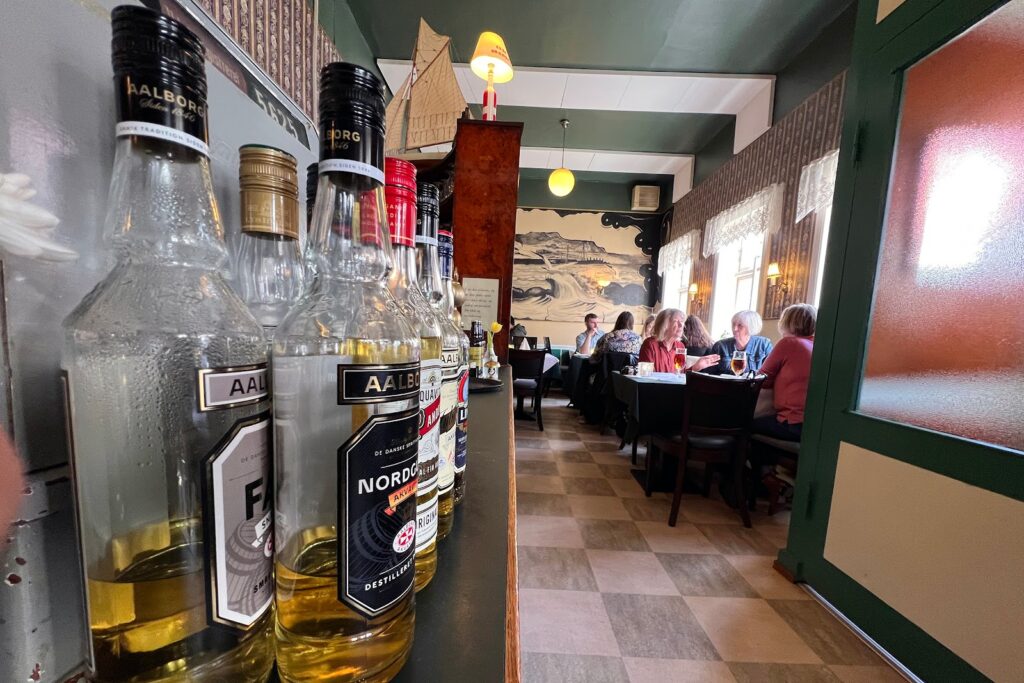 Café Danmark - Ethiopian restaurant