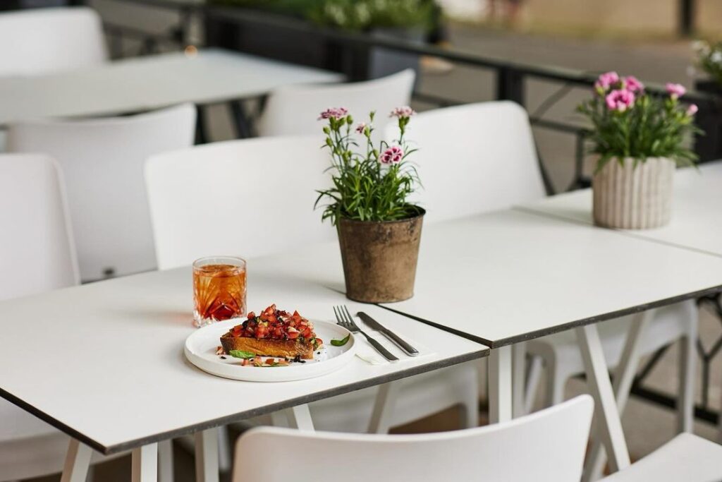 E. Ekblom - Ethiopian restaurant