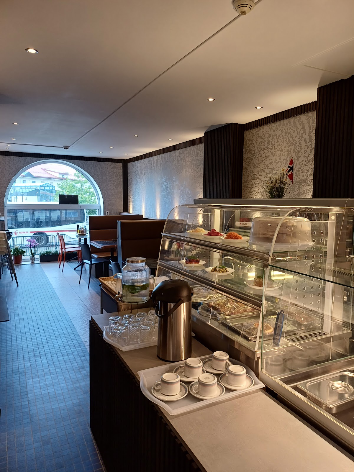 Mesobna Habesha Restaurant