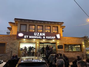 Uzan Et Mangal