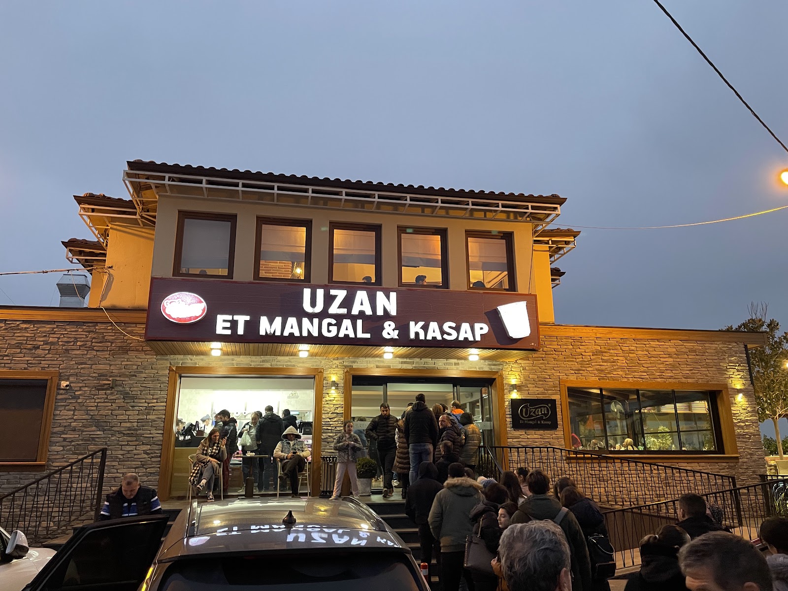 Uzan Et Mangal