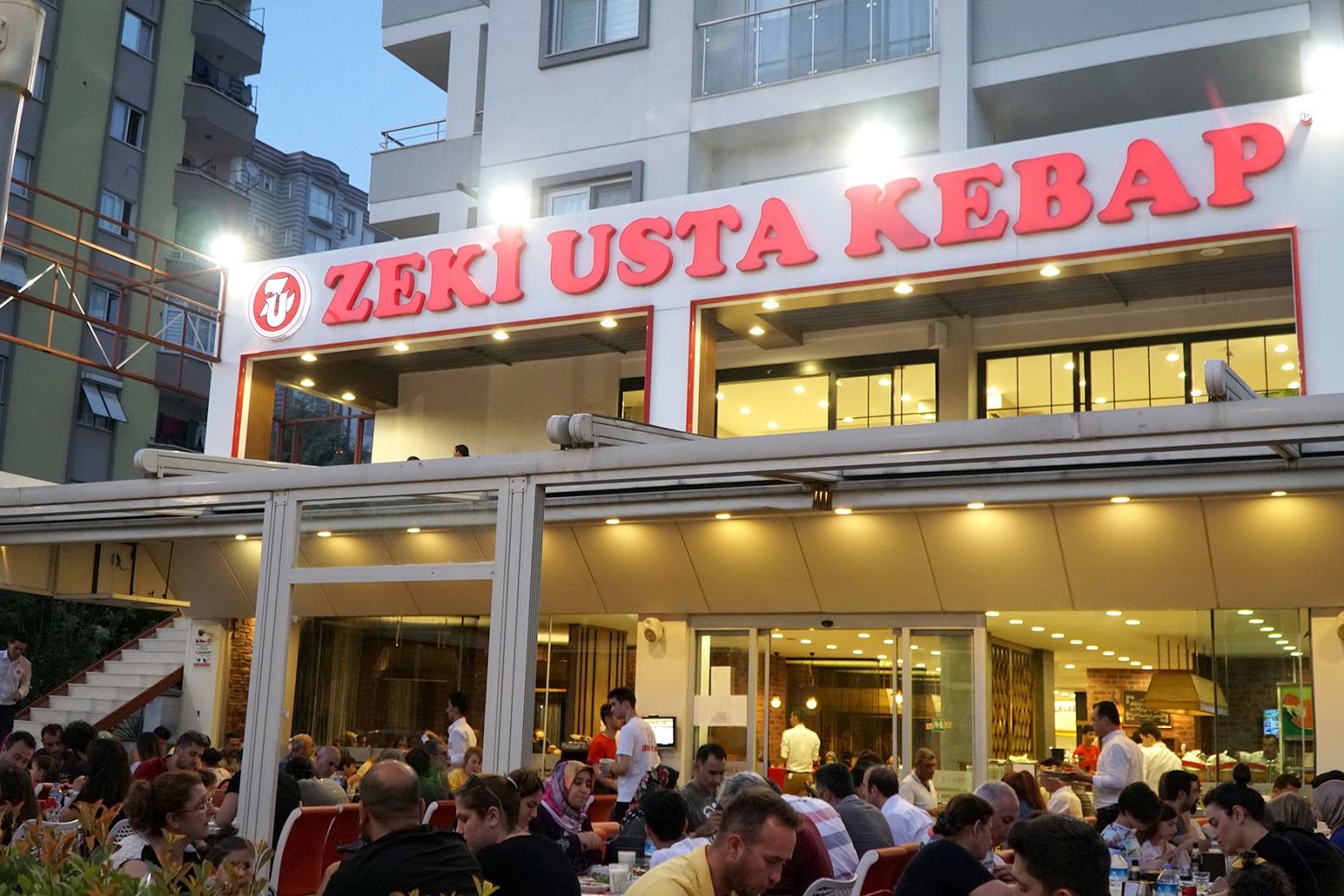 Zeki Usta Kebap Kenanevren Şubesi